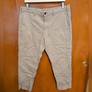 Uniqlo Men's Khaki Slim Fit Chinos 35x26